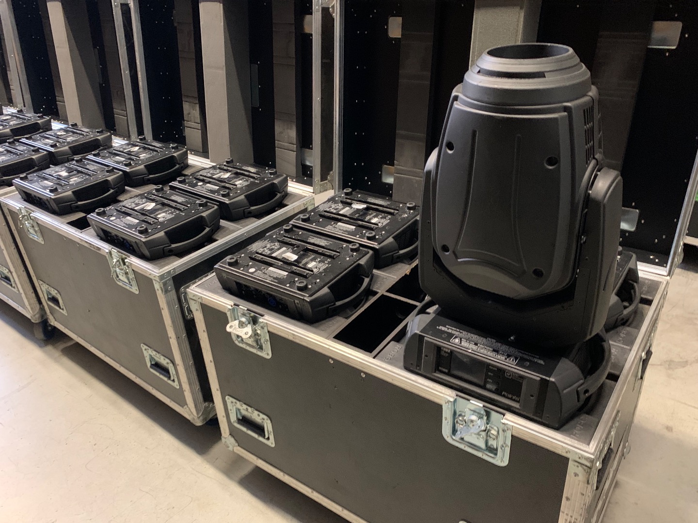 Robe Robin Pointe REVENTAL Veranstaltungstechnik